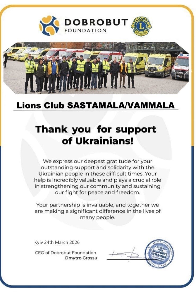 Ambulansseja Ukrainaan.